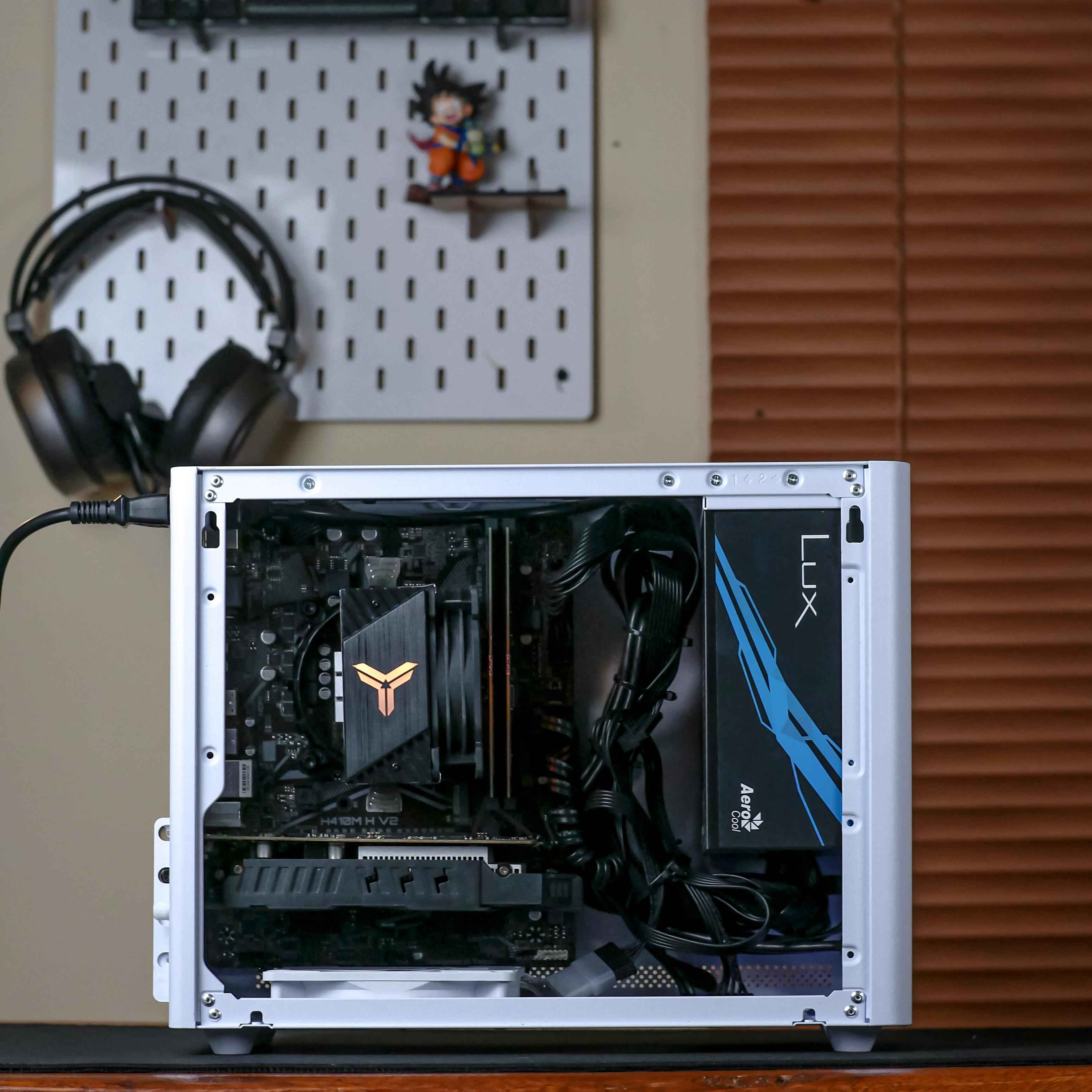 PC build delivered to a Tempus Genesis scholar, Build 04
