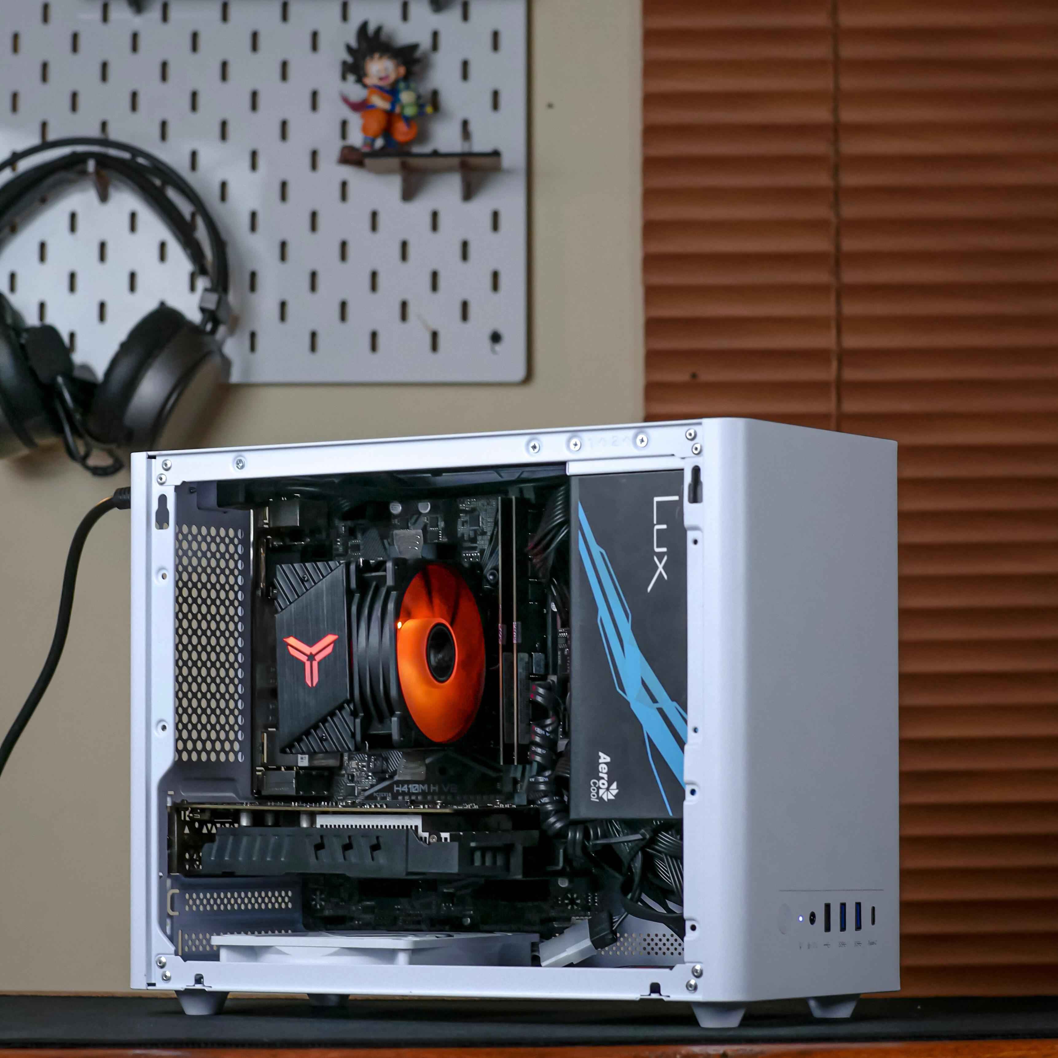 PC build delivered to a Tempus Genesis scholar, Build 04